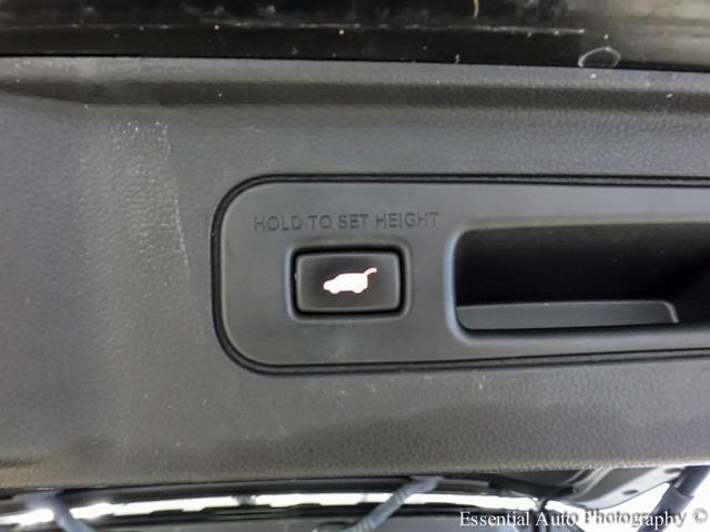 Photo of 2023 Crystal Black Pearl Honda Pilot