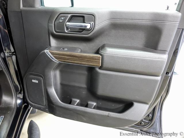 Photo of 2021 Black Chevrolet Silverado 1500