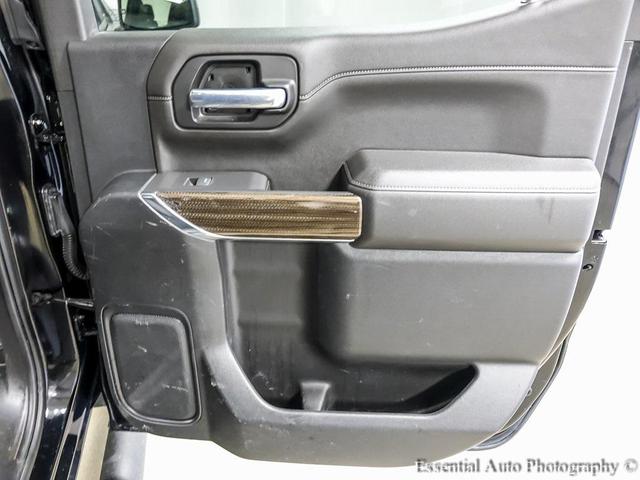 Photo of 2021 Black Chevrolet Silverado 1500
