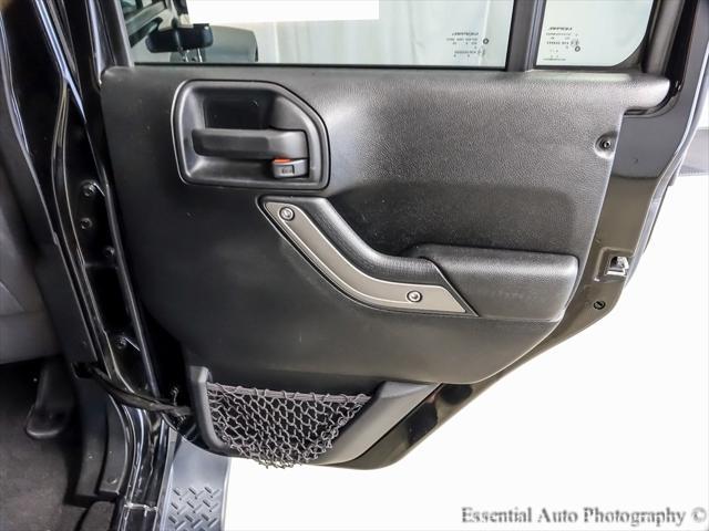 Photo of 2017 Black Clearcoat Jeep Wrangler Unlimited