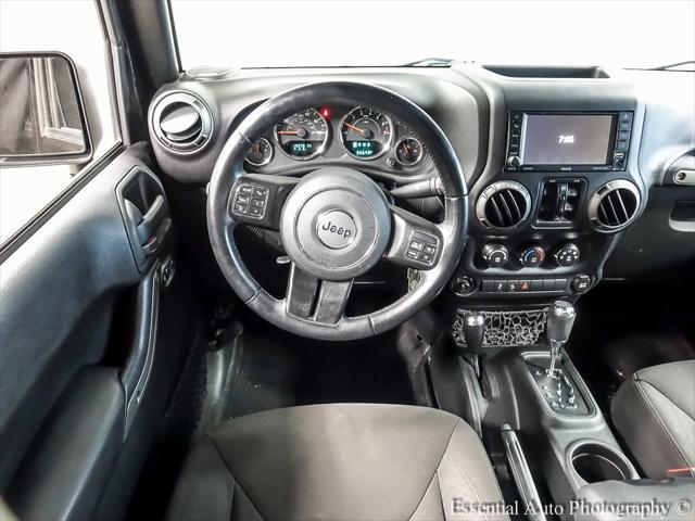 Photo of 2017 Black Clearcoat Jeep Wrangler Unlimited