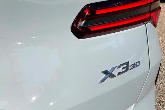 Photo of 2025 Gray Metallic BMW X3