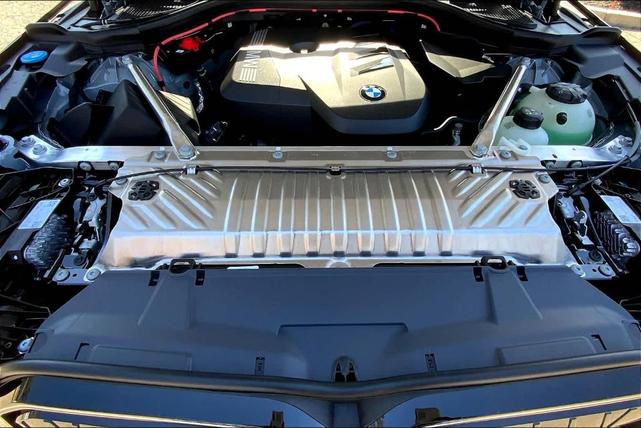 Photo of 2025 Gray Metallic BMW X3