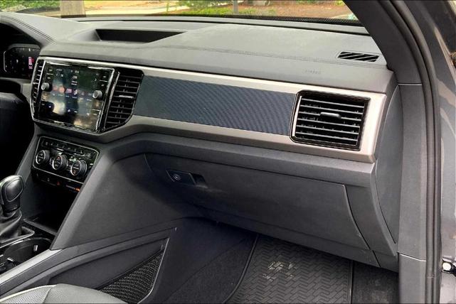Photo of 2020 Platinum Gray Metallic Volkswagen Atlas Cross Sport