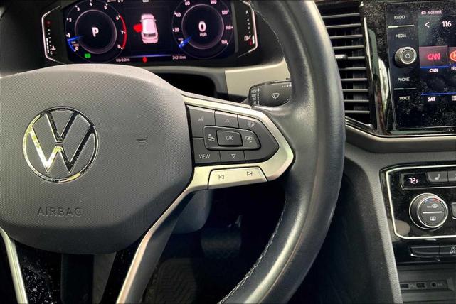 Photo of 2020 Platinum Gray Metallic Volkswagen Atlas Cross Sport