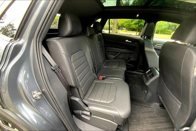 Photo of 2020 Platinum Gray Metallic Volkswagen Atlas Cross Sport