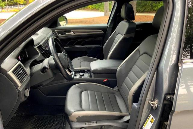 Photo of 2020 Platinum Gray Metallic Volkswagen Atlas Cross Sport