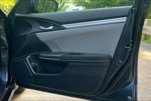 Photo of 2020 Cosmic Blue Metallic Honda Civic