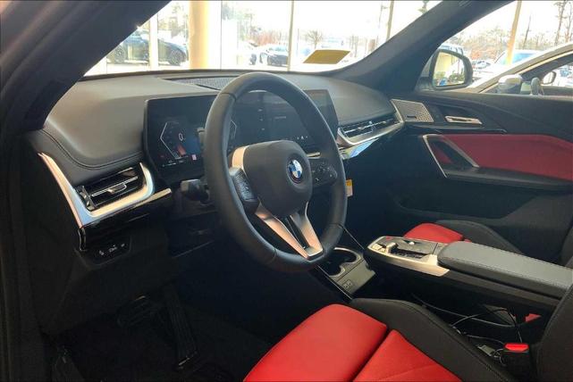 Photo of 2025 Space Silver BMW X1