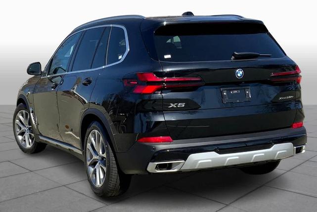 Photo of 2025 Black Sapphire Metallic BMW X5 PHEV