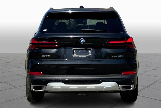 Photo of 2025 Black Sapphire Metallic BMW X5 PHEV
