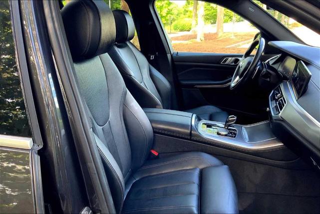 Photo of 2019 Black Sapphire Metallic BMW X5