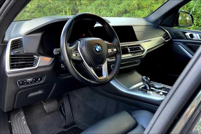 Photo of 2019 Black Sapphire Metallic BMW X5