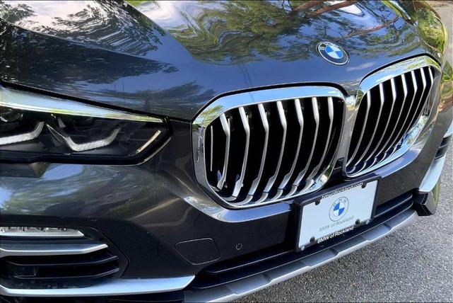 Photo of 2019 Black Sapphire Metallic BMW X5