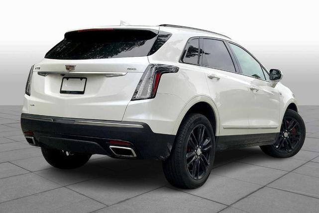 Photo of 2023 Crystal White Tri-Coat Cadillac XT5