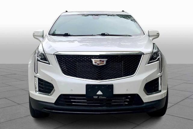 Photo of 2023 Crystal White Tri-Coat Cadillac XT5