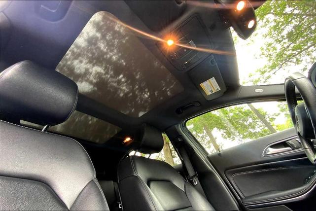 Photo of 2018 Midnight Black Mercedes-Benz GLA 250