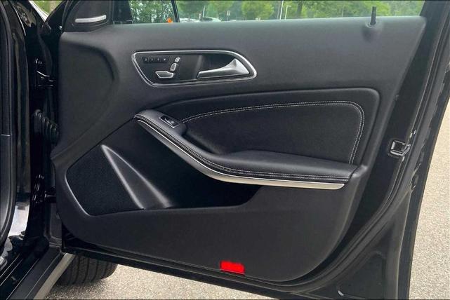 Photo of 2018 Midnight Black Mercedes-Benz GLA 250
