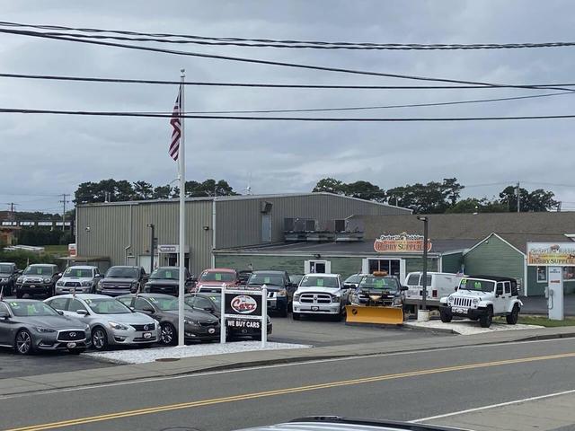Photo of 2016 Oxford White Ford F-250