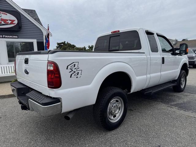 Photo of 2016 Oxford White Ford F-250