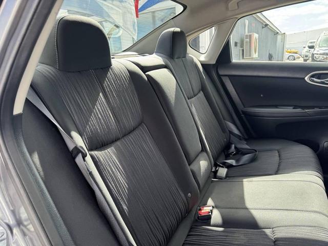 Photo of 2018 Gun Metallic Nissan Sentra