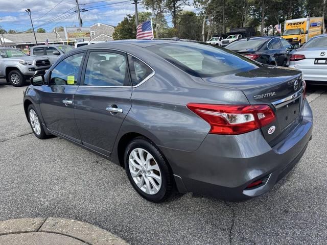 Photo of 2018 Gun Metallic Nissan Sentra