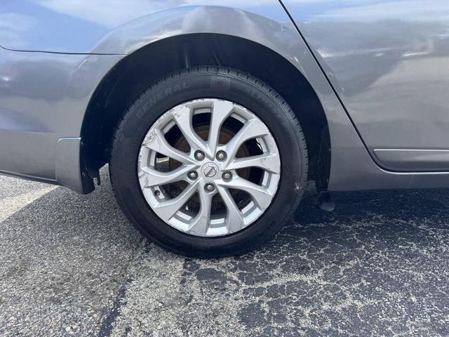 Photo of 2018 Gun Metallic Nissan Sentra