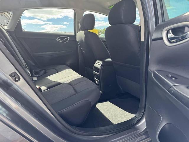 Photo of 2018 Gun Metallic Nissan Sentra