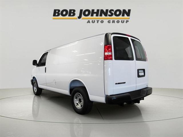 Photo of 2025 Summit White Chevrolet Express 2500