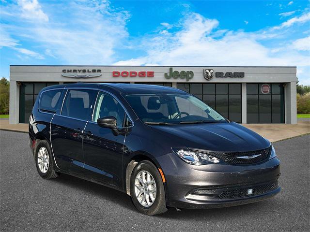 2023 Chrysler Voyager