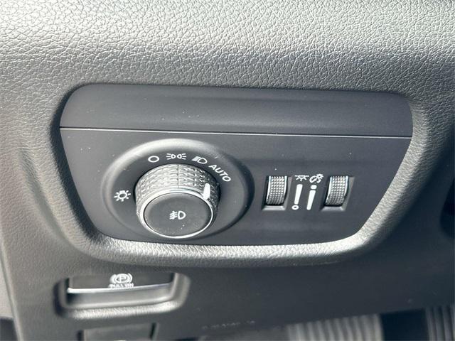 Photo of 2024 Midnight Sky Jeep Grand Cherokee L