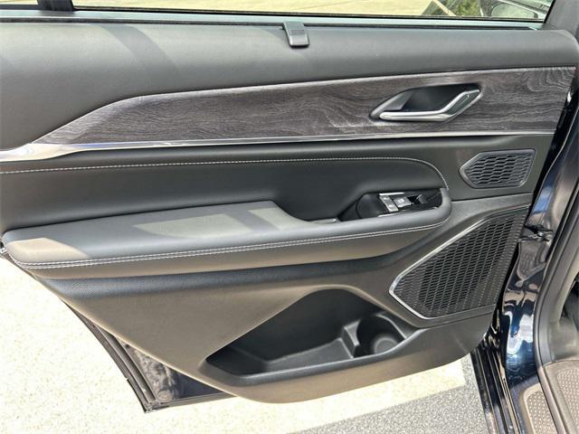 Photo of 2024 Midnight Sky Jeep Grand Cherokee L