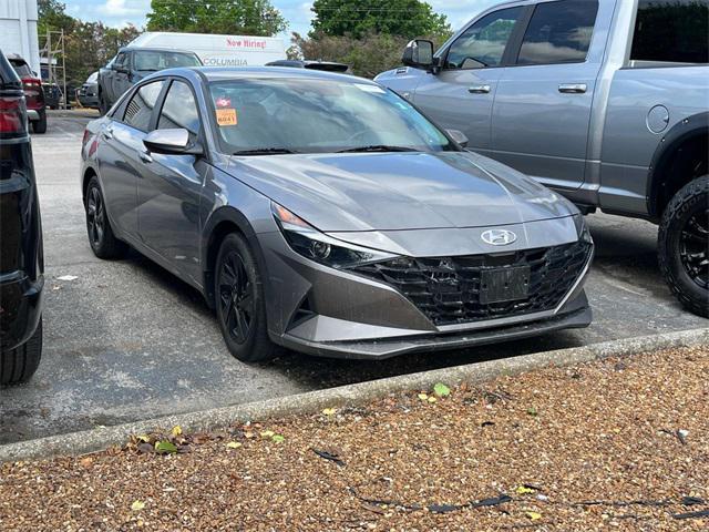2022 Hyundai Elantra Hev