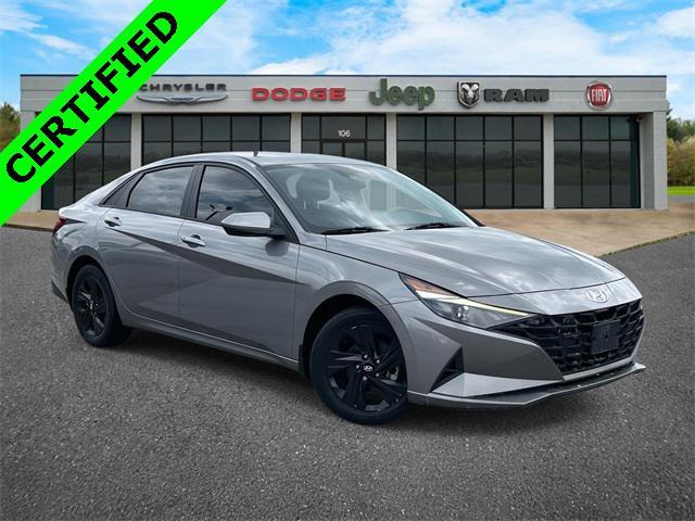 2022 Hyundai Elantra Hev
