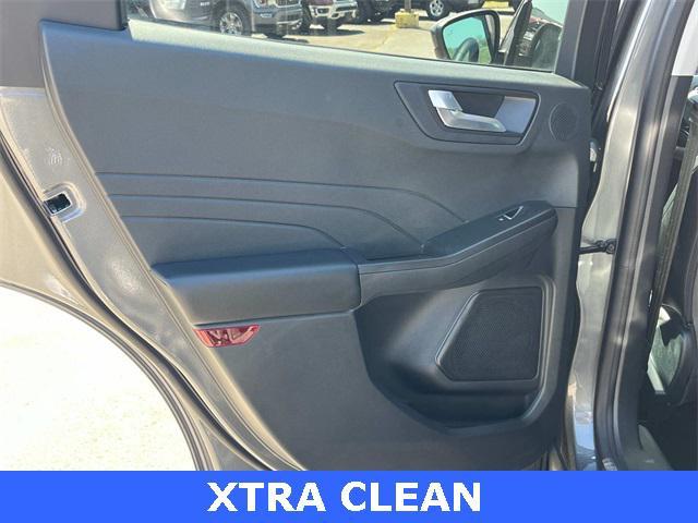 Photo of 2022 Carbonized Gray Metallic Ford Escape