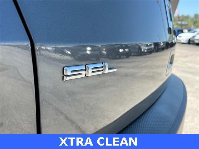 Photo of 2022 Carbonized Gray Metallic Ford Escape