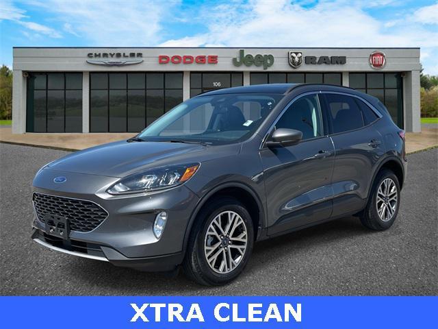 Photo of 2022 Carbonized Gray Metallic Ford Escape