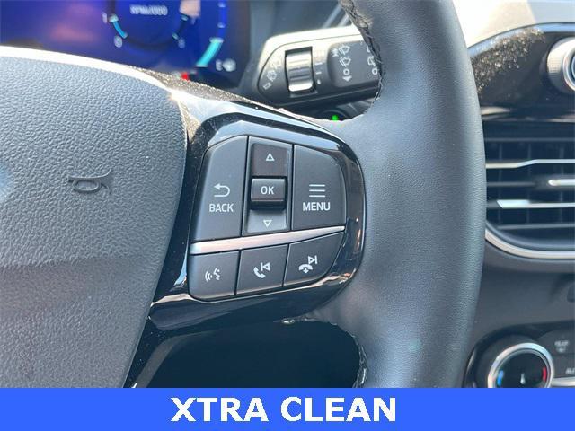Photo of 2022 Carbonized Gray Metallic Ford Escape