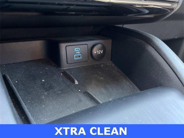 Photo of 2022 Carbonized Gray Metallic Ford Escape