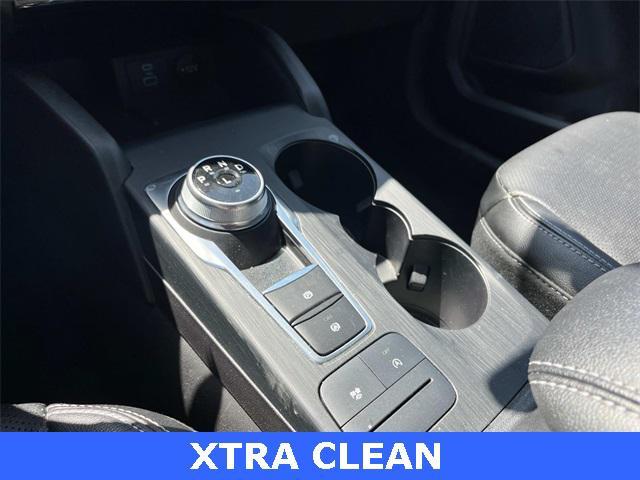 Photo of 2022 Carbonized Gray Metallic Ford Escape