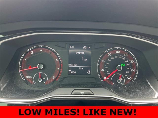 Photo of 2021 Platinum Gray Metallic Volkswagen Jetta