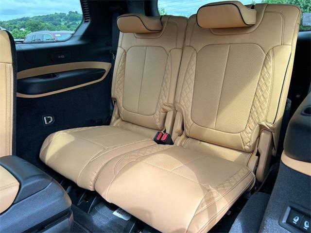 Photo of 2025 Silver Zynith Jeep Grand Cherokee L