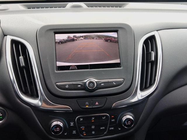 Photo of 2023 Summit White Chevrolet Equinox