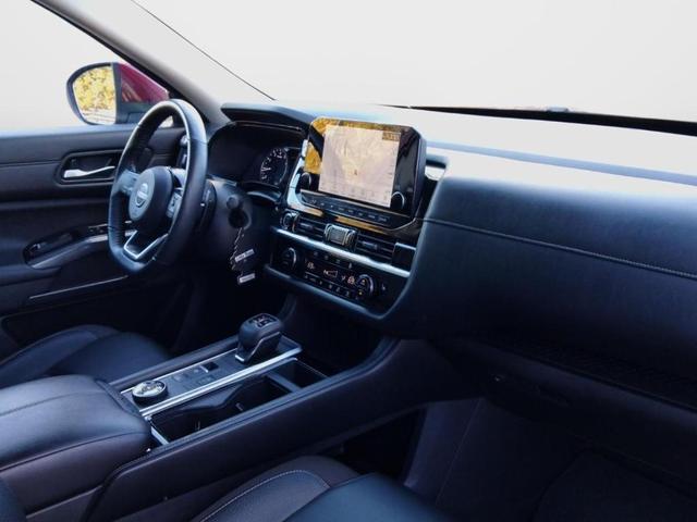 Photo of 2024 Scarlet Ember Nissan Pathfinder