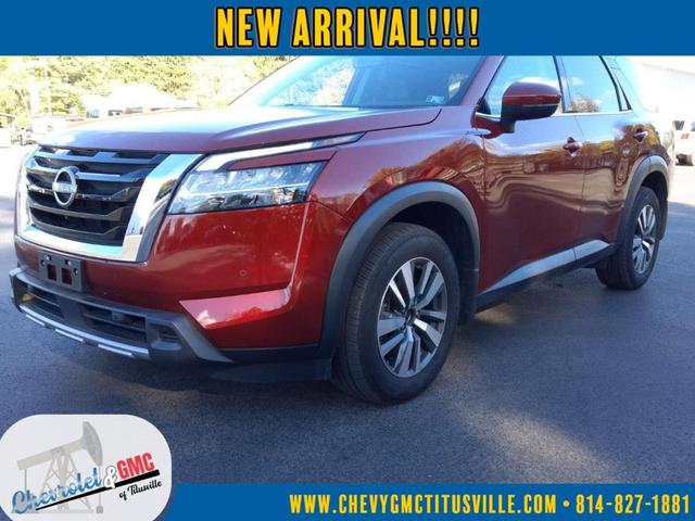 Photo of 2024 Scarlet Ember Nissan Pathfinder