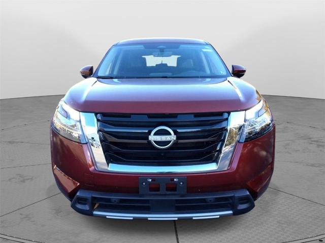 Photo of 2024 Scarlet Ember Nissan Pathfinder