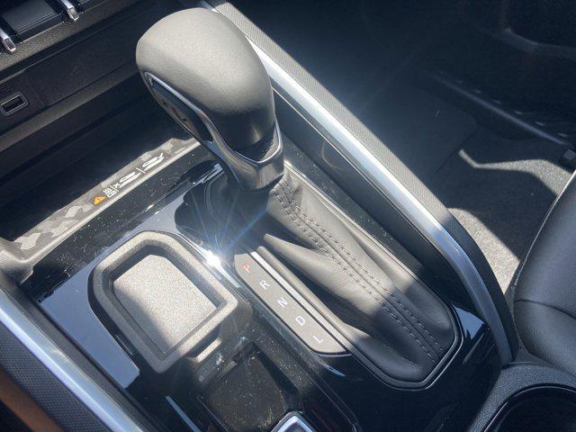 Photo of 2025 Snowdrift Metallic Chevrolet Colorado