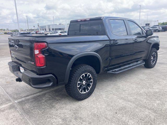 Photo of 2025 Black Chevrolet Silverado 1500