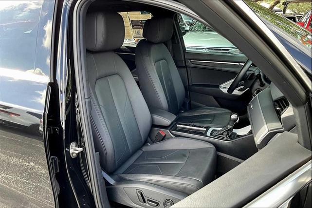 Photo of 2022 Mythos Black Metallic Audi Q3