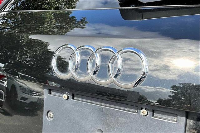 Photo of 2022 Mythos Black Metallic Audi Q3